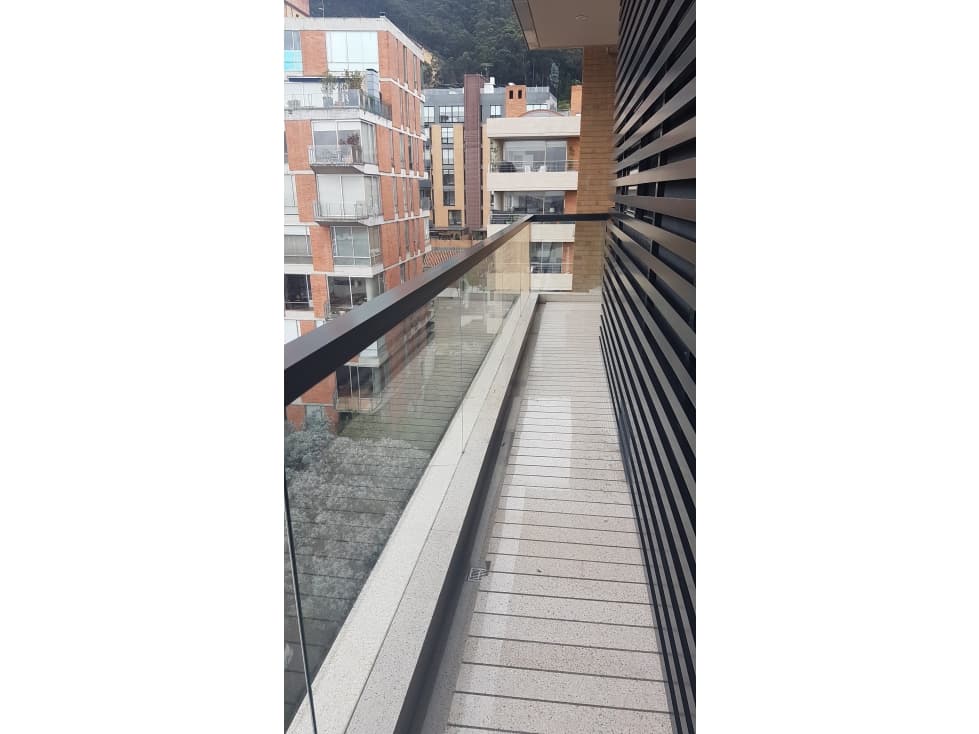 REFUGIO 365m2 - 4 ALCOBAS + CBS + VISTA PANORAMICA + 4 GARAJES - 1