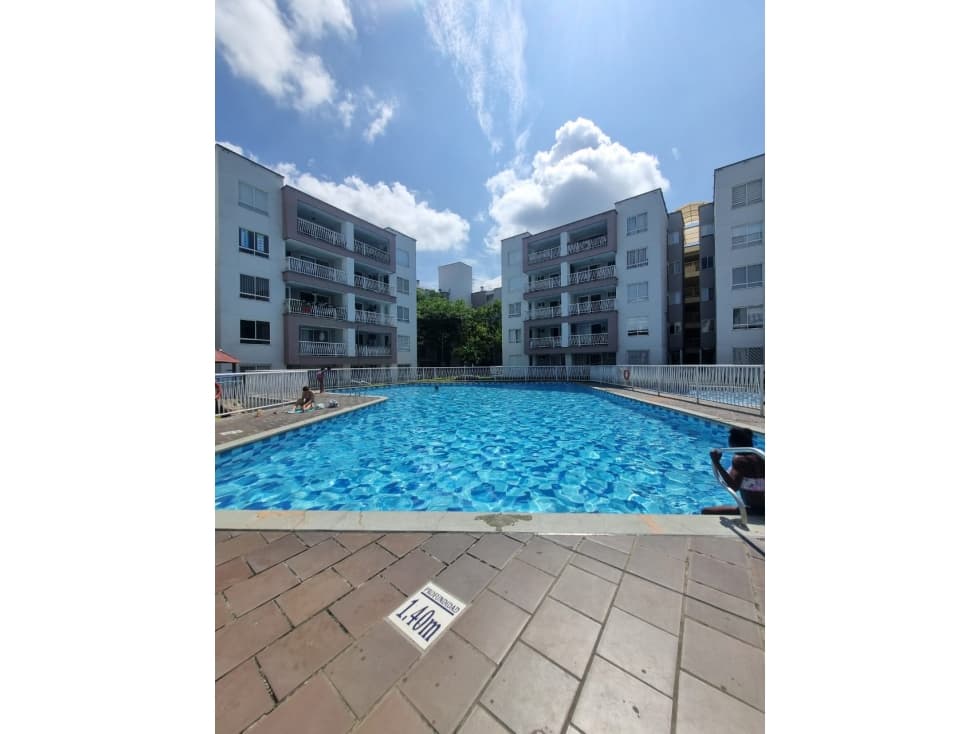 ALQUILO APARTAMENTO 5TO Y ULTIMO PISO CON ASCENSOR CIUDAD PACIFICA - 1