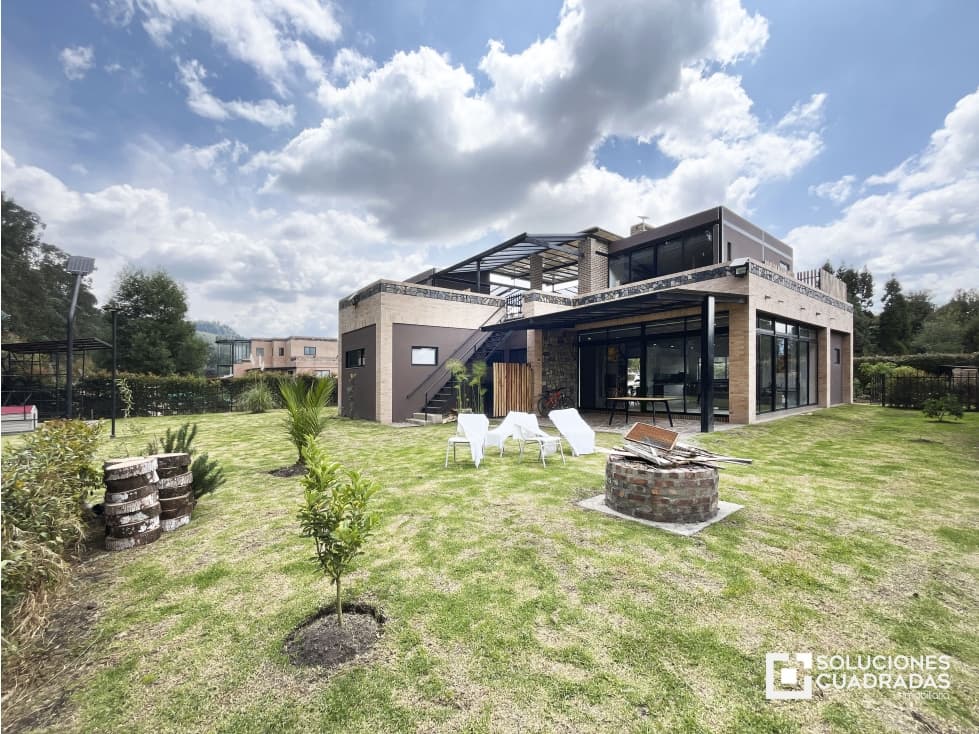 Arriendo casa en Sopó (Club Britania) - 1