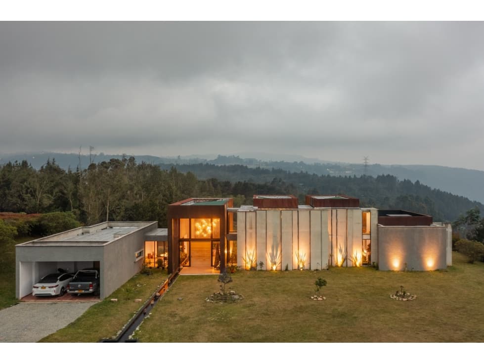 Casa de Lujo en Parcelacion Santa Elena - 1