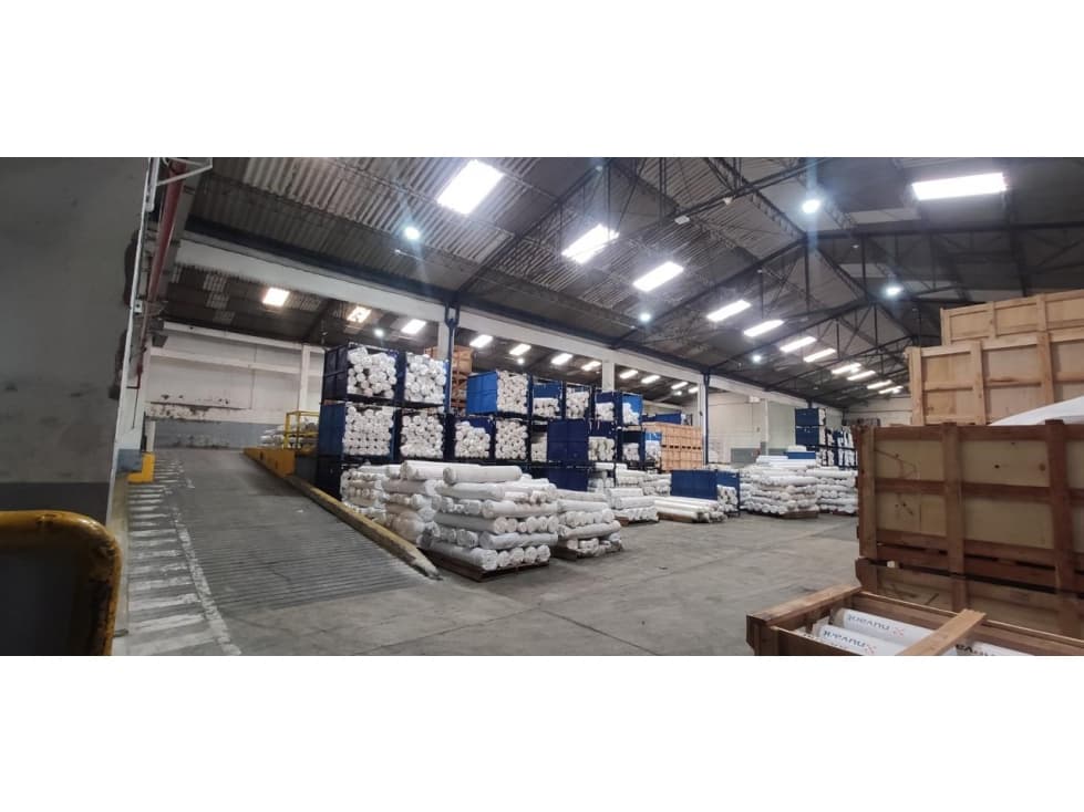 Bodega en Arriendo, Manuel Restrepo, Sabaneta 3.197 m2 - 1