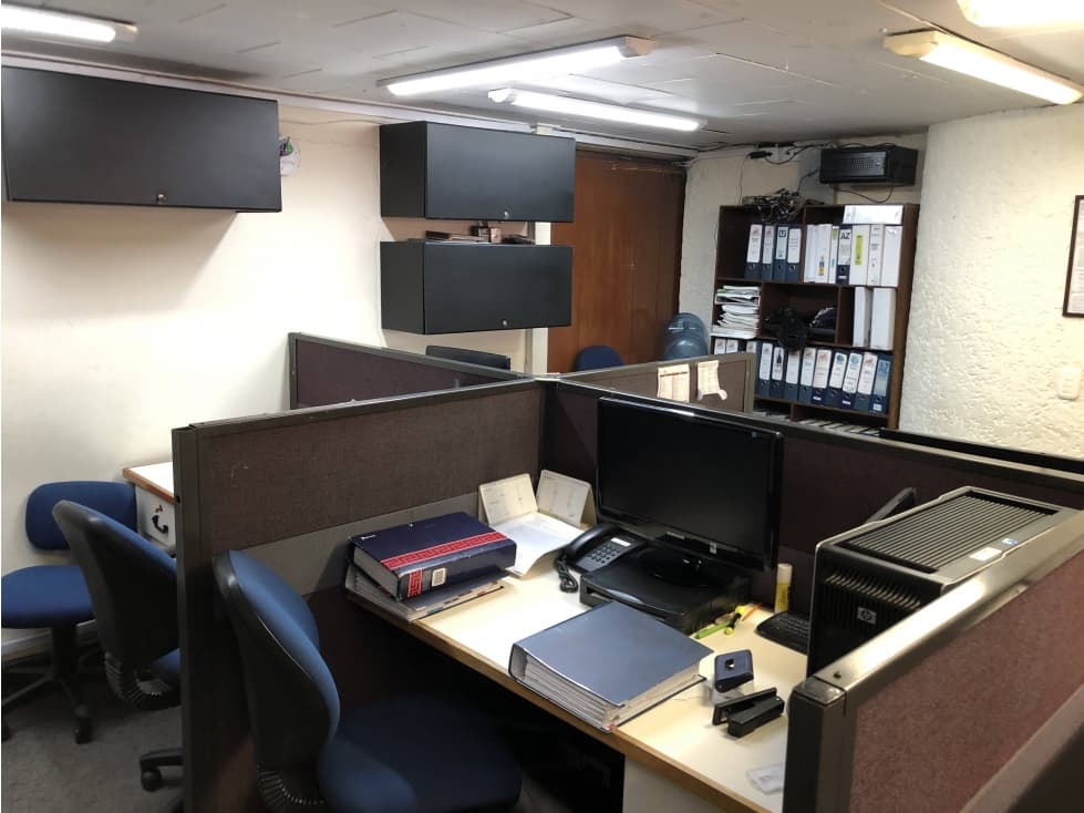 Oficina en Venta o Casa para Construir en San Patricio - 1