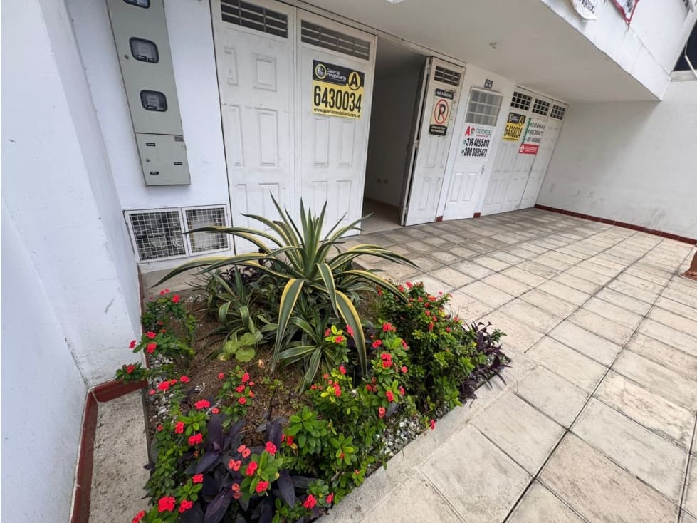 SE ARRIENDA HERMOSA CASA EN CABECERA/BUCARAMANGA - 1