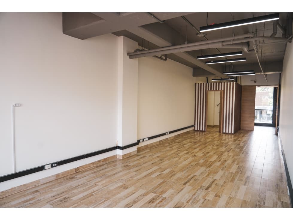 Oficina en venta / Renta | Mall Lemont, Alto de las Palmas - 1