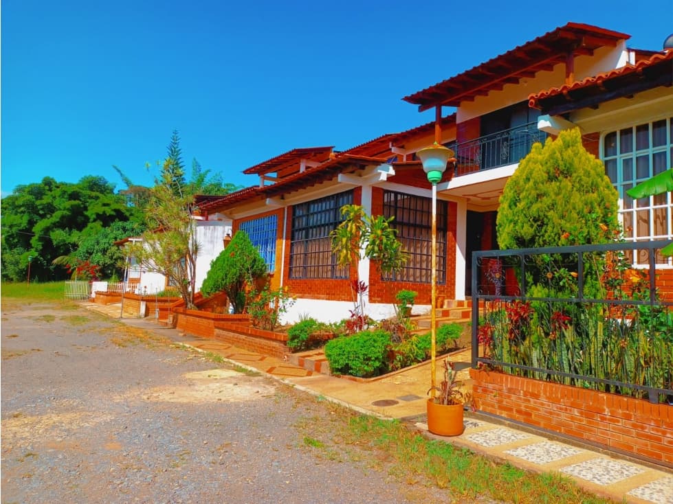 SE VENDE CASA CONJUNTO PLAN 33, LOTE #04 - 1