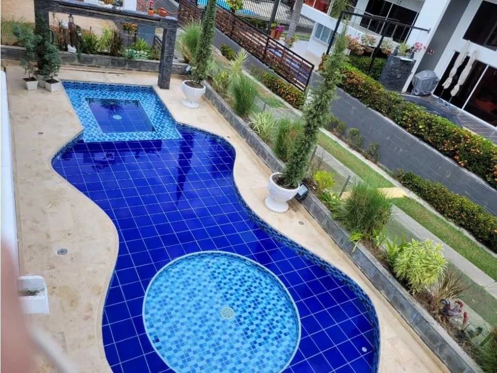 Venta casa en San Jerónimo 296 mts, unidad cerrada, amoblada - 1