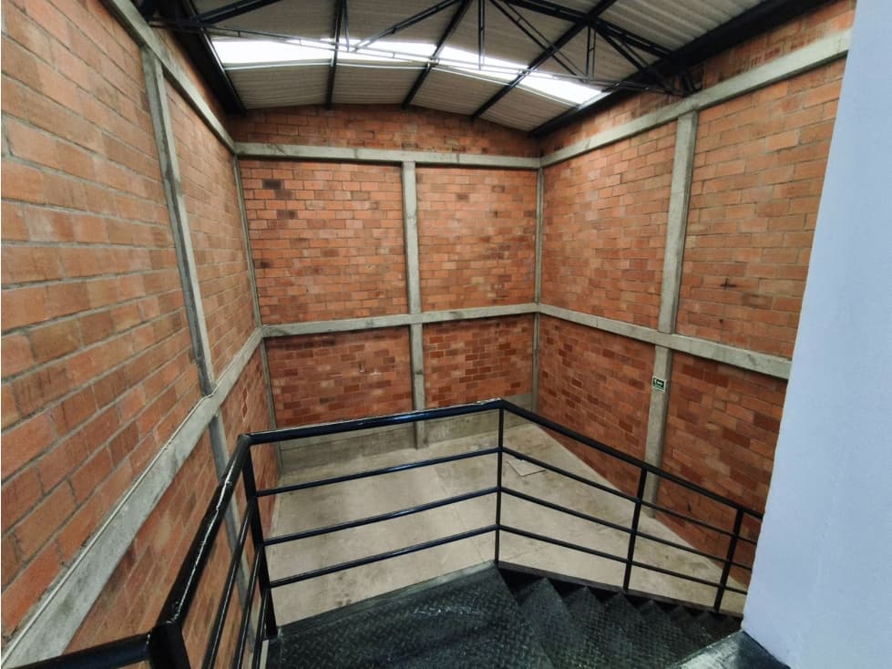 250m2 bodega arriendo Rionegro Parque Industrial - 1