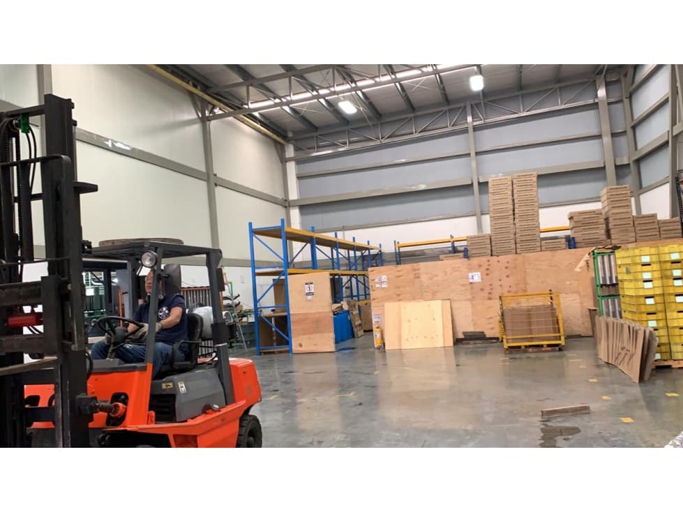 920m2 bodega arriendo Itagui 2 muelles - 1