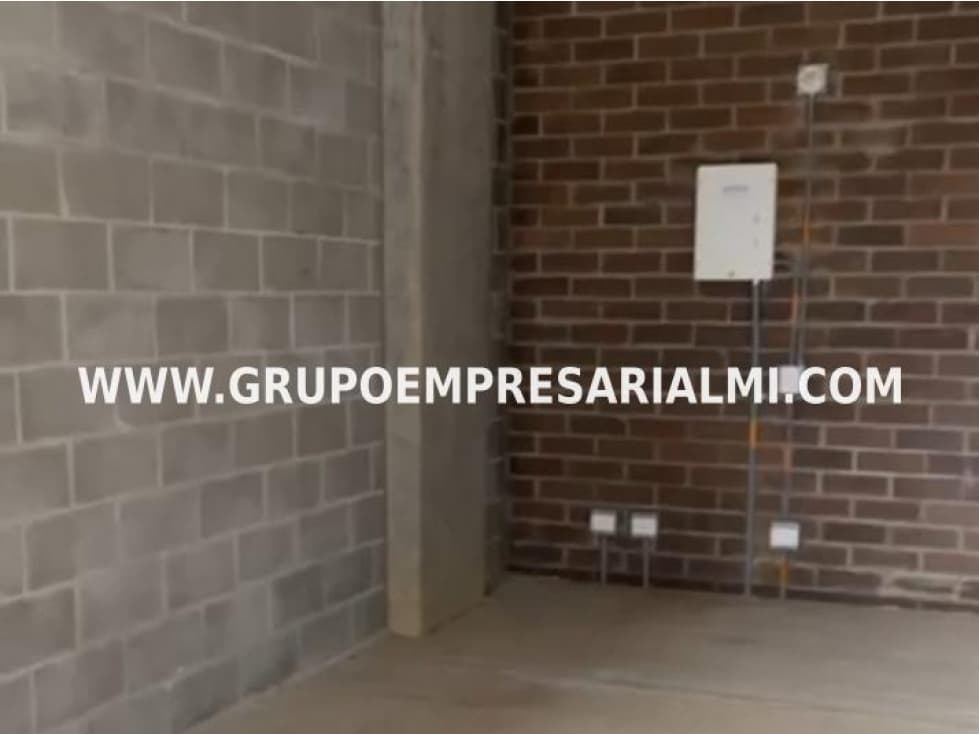 ACOGEDOR LOCAL EN ARRIENDO - SECTOR LA FERRERÍA COD: 31524 - 1