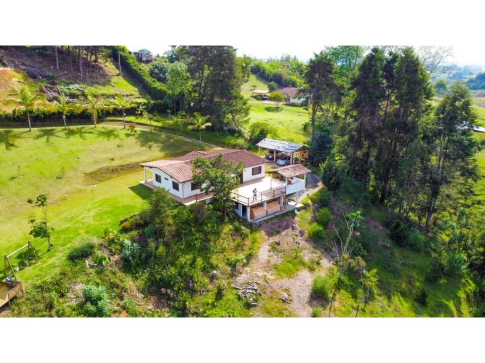 Acogedora finca vereda las playas a 800 metros de la autopista - 1