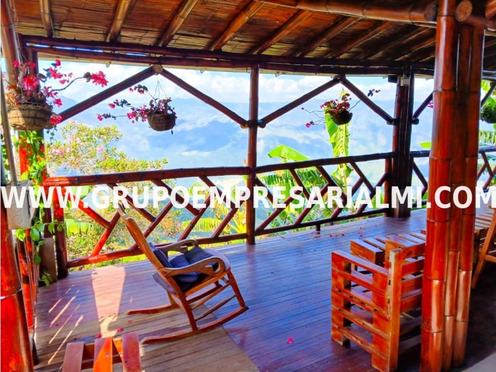 AGRADABLE CASA FINCA EN VENTA - SECTOR BARBOSA COD: 31566 - 1