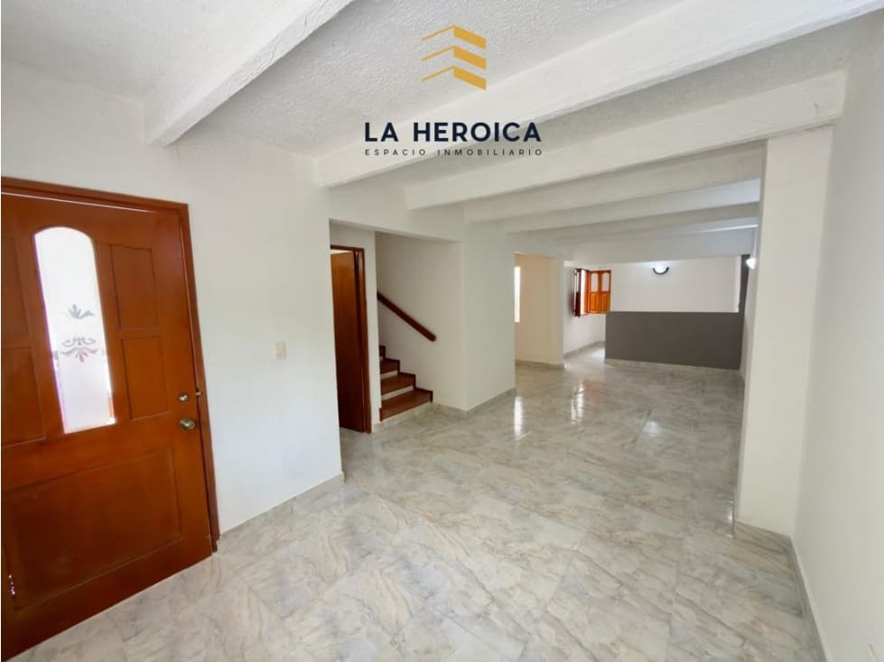 ALAMEDA LA VICTORIA - CASA EN VENTA - 1