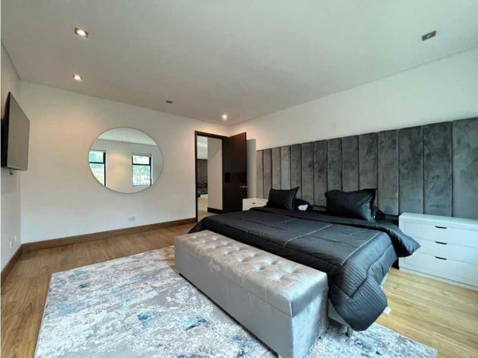 Amoblada Espectacular Casa Poblado - Medellin - Precio por Día - 1