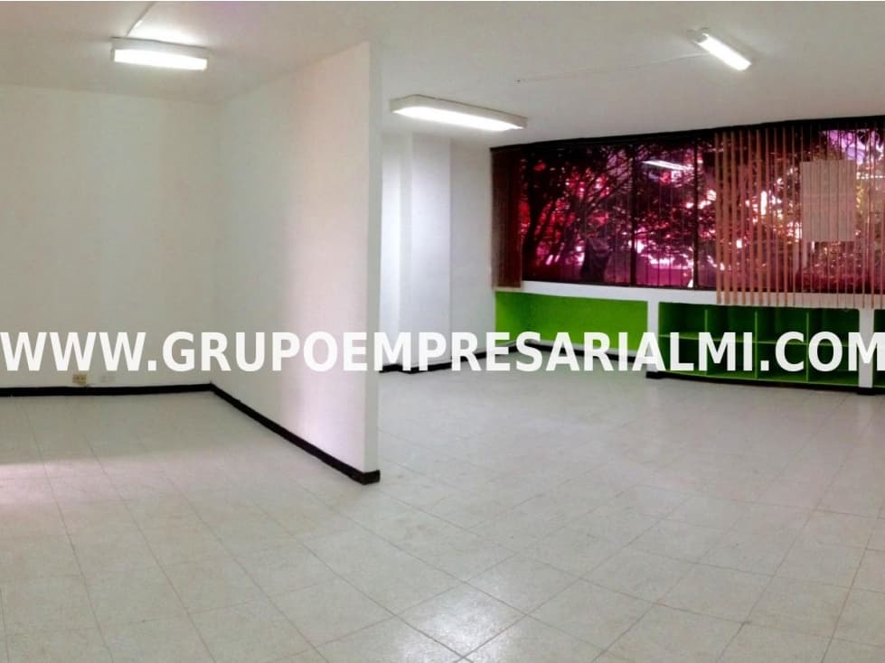 AMPLIA OFICINA EN ARRENDAMIENTO - SECTOR SURAMERICANA COD: 33572 - 1