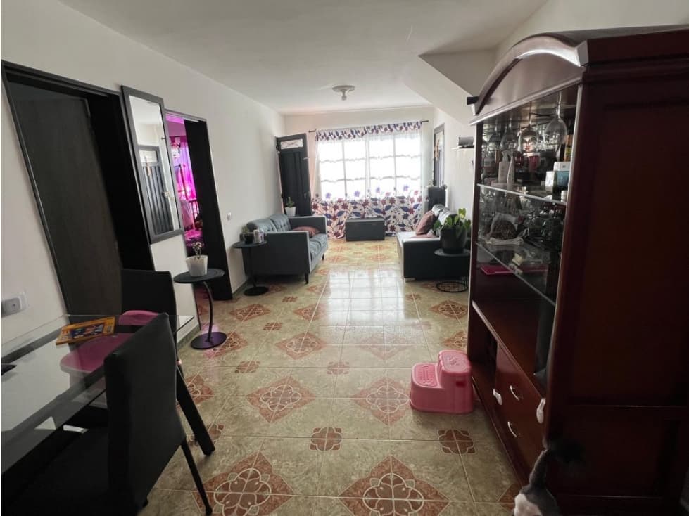 AMPLIO APARTAMENTO EN COPACABANA EN VENTA F480 - 1