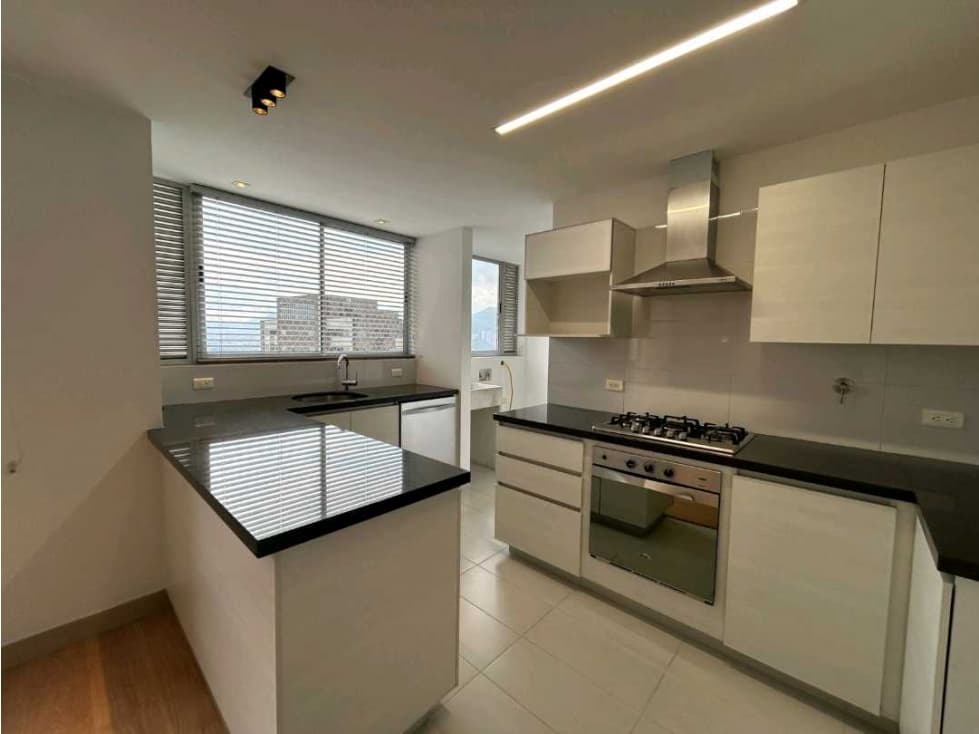 Apartamento en arriendo en castropol - 1