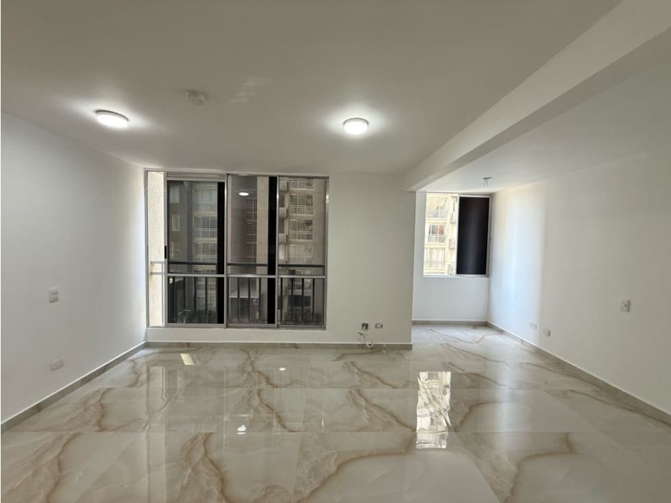 Apartamento en arriendo en Ciudad Mallorquin - 1