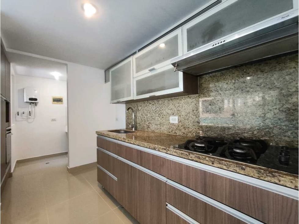 Apartamento en arriendo en Las Lomitas Sabaneta - 1