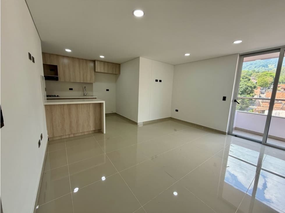 APARTAMENTO EN LA ESTRELLA PARA ESTRENAR - 1