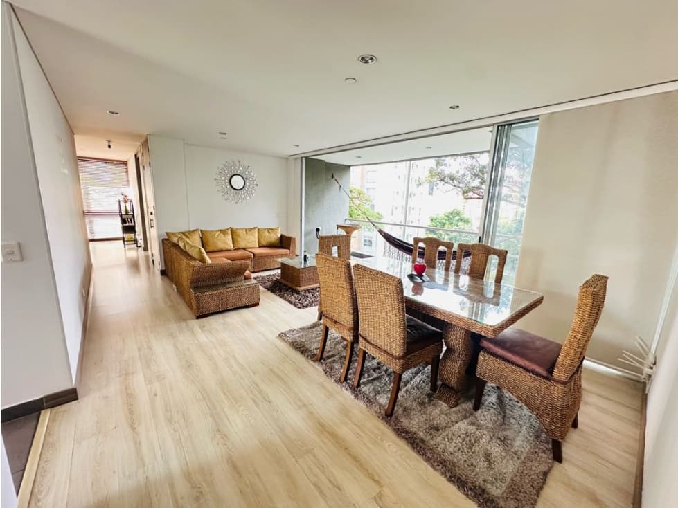 Apartamento en venta amoblado Santa María de los Ángeles - 1