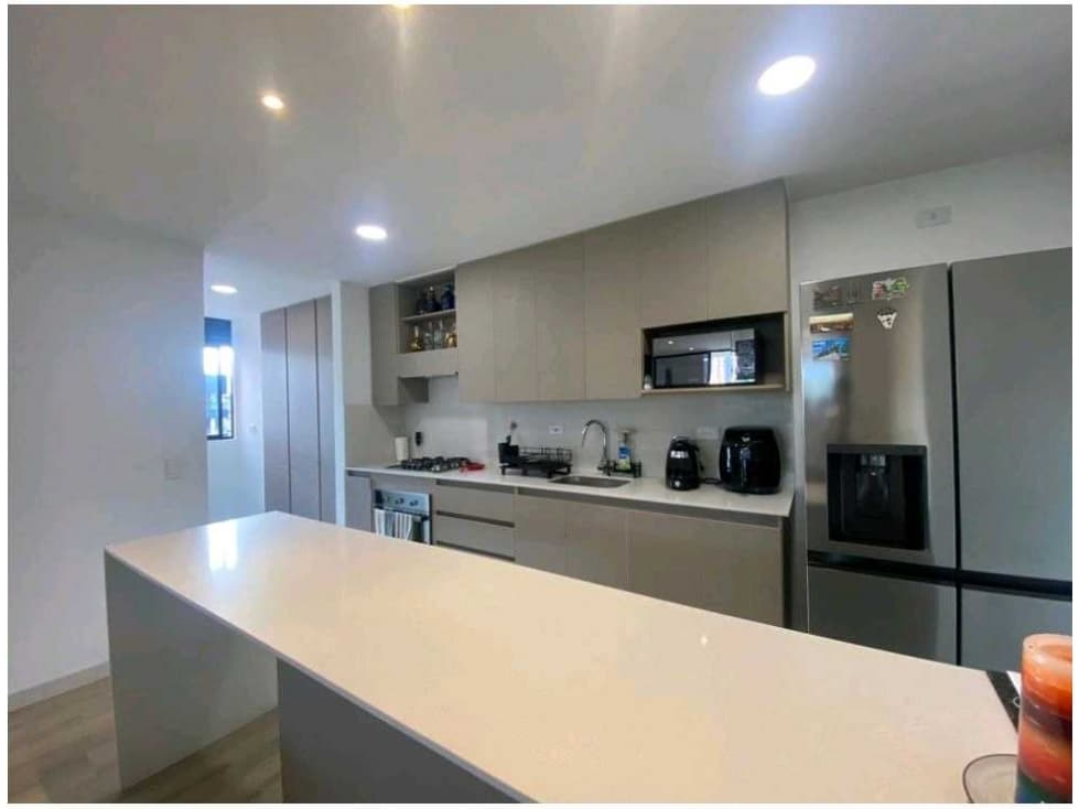 Apartamento en Venta en Envigado- Cumbres - 1