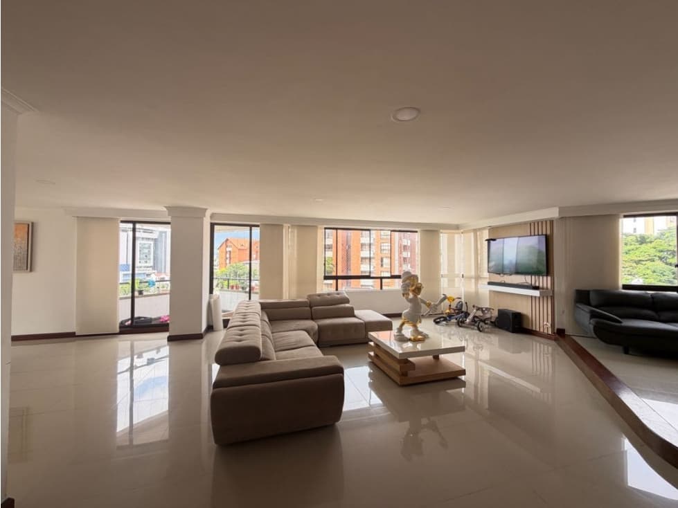 Apartamento en venta Pinares - 1