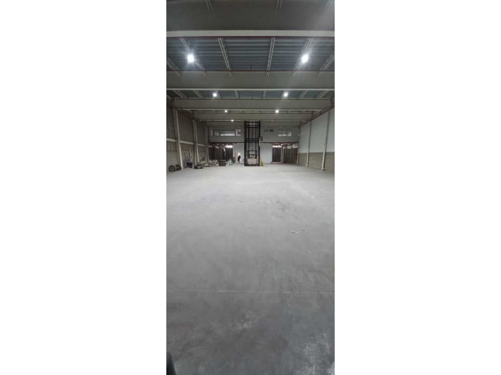 ARRIENDO BODEGA EN FUNZA CALLE 80 AUTOPISTA MEDELLIN - 1