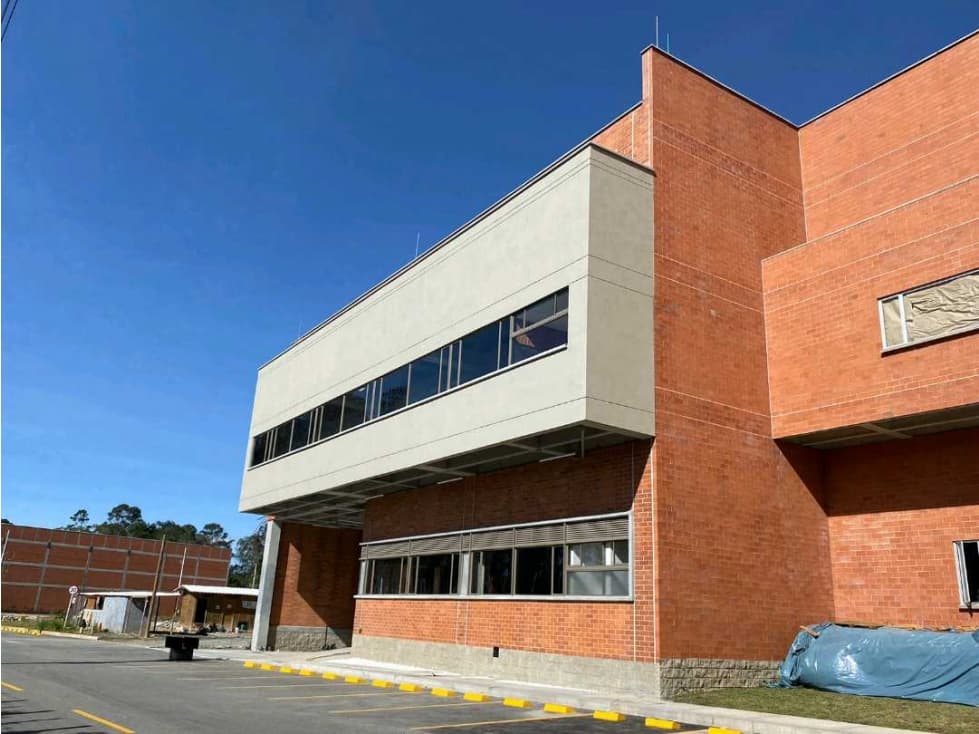ARRIENDO BODEGA EN RIONEGRO, ZONA FRANCA - 1