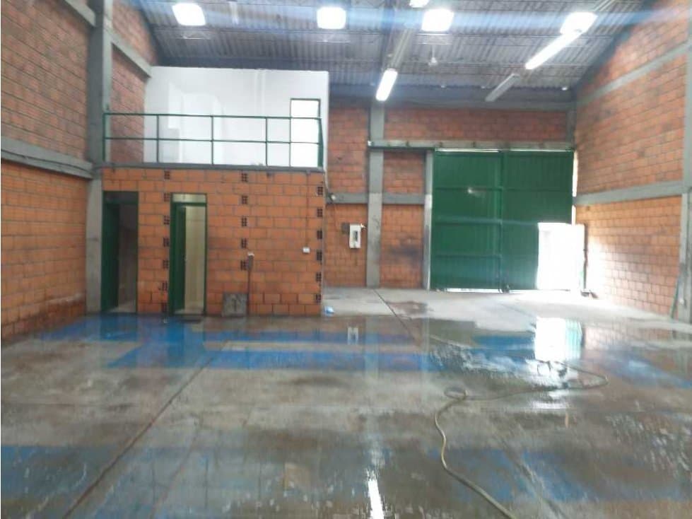 Arriendo Bodega Villamaria Manizales - 1