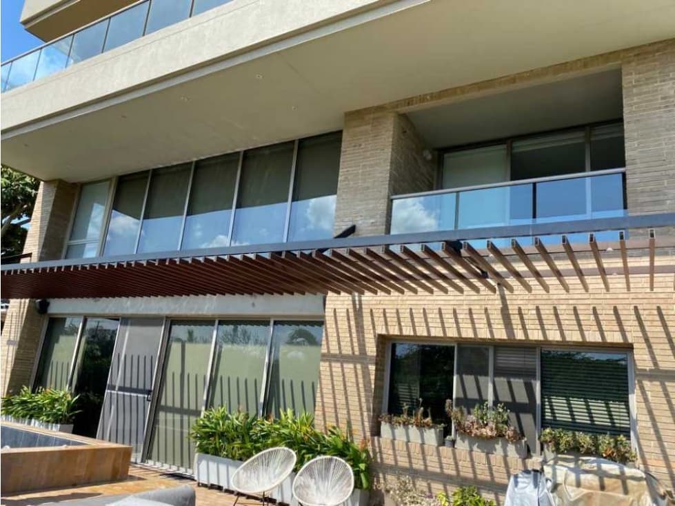 ARRIENDO ESPECTACULAR APARTAMENTO - 1