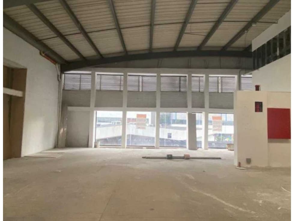 Arriendo local Comercial en Sabaneta COD: 6141122 - 1