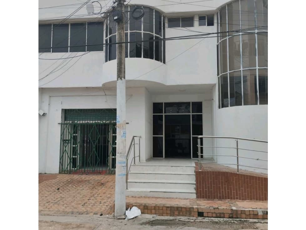 Se Arrienda o Vende Local con uso Salud, ubicado en Baranoa - 1