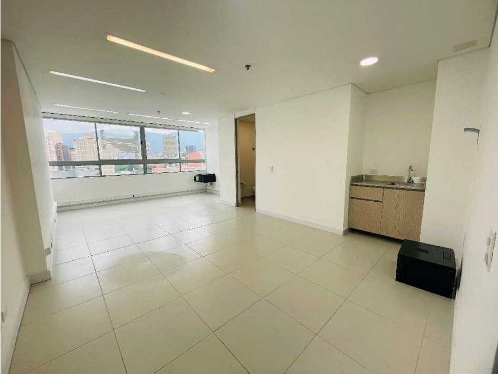 ARRIENDO OFICINA CENTRO EMPRESARIAL. SABANETA - 1