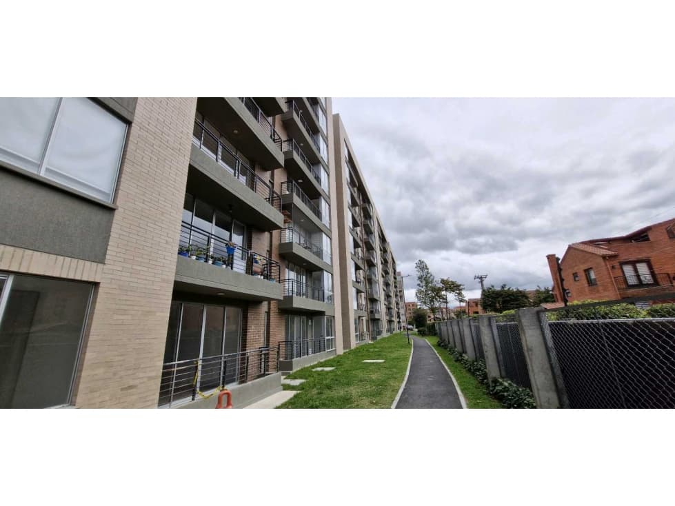 Bello Apartamento para Venta en Chía - 1