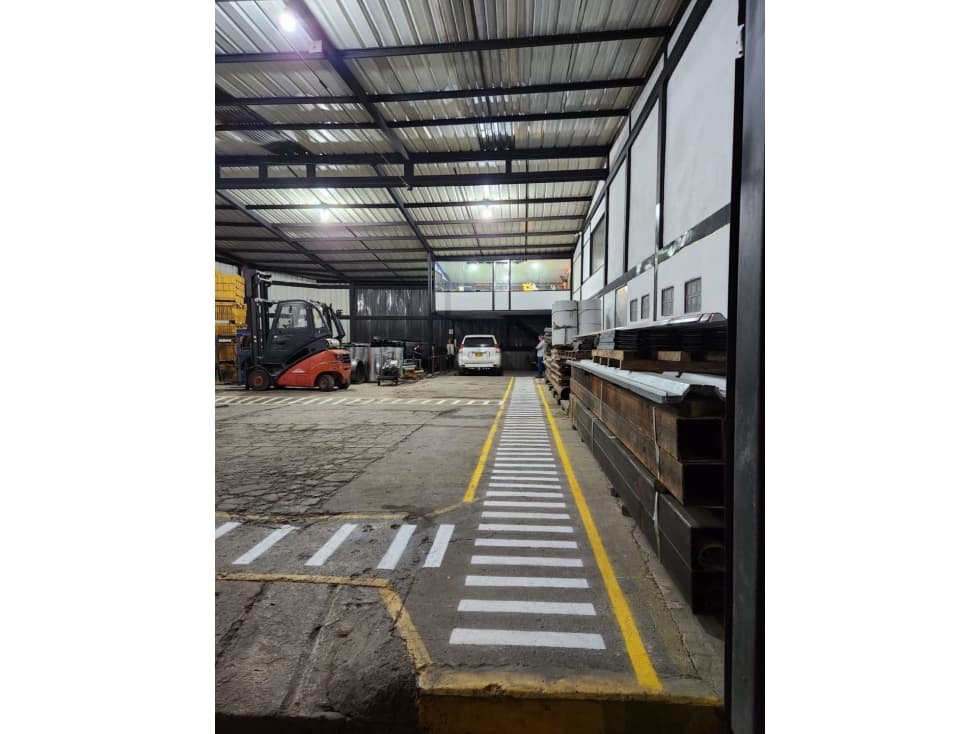 Bodega Autopista Medellín Bogotá - 1