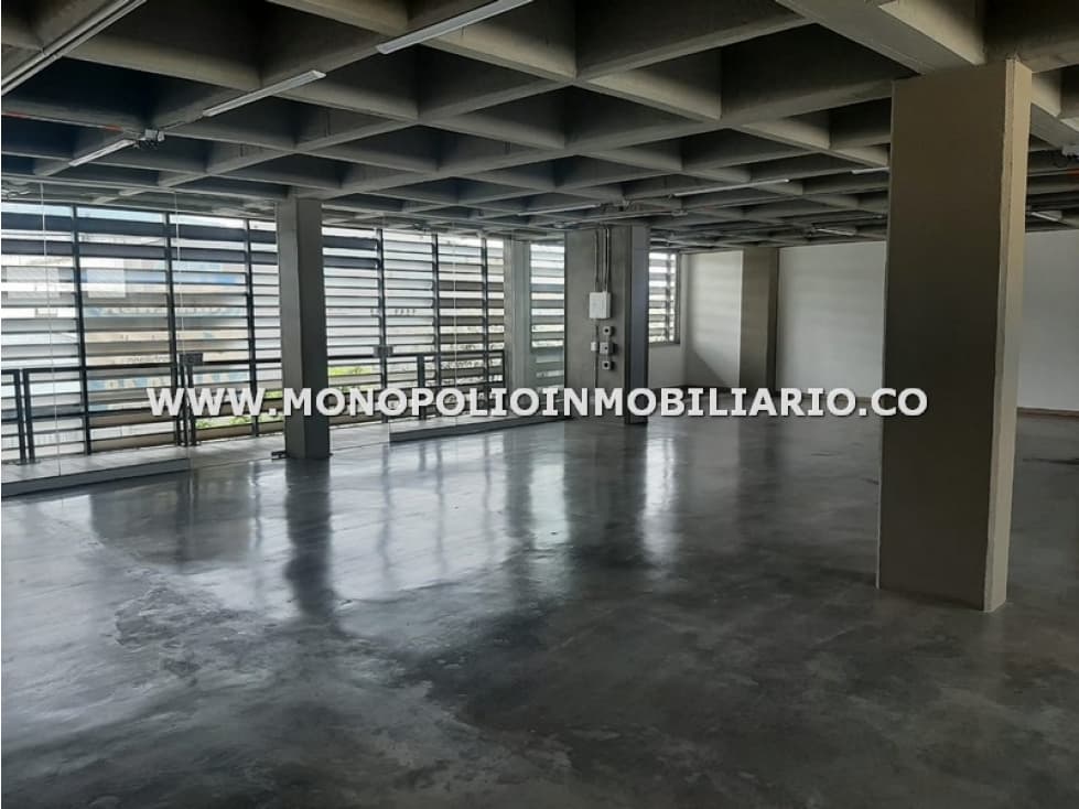 BODEGA EN ARRENDAMIENTO - SECTOR LA ESMERALDA, ITAGÜI COD: 23331 - 1