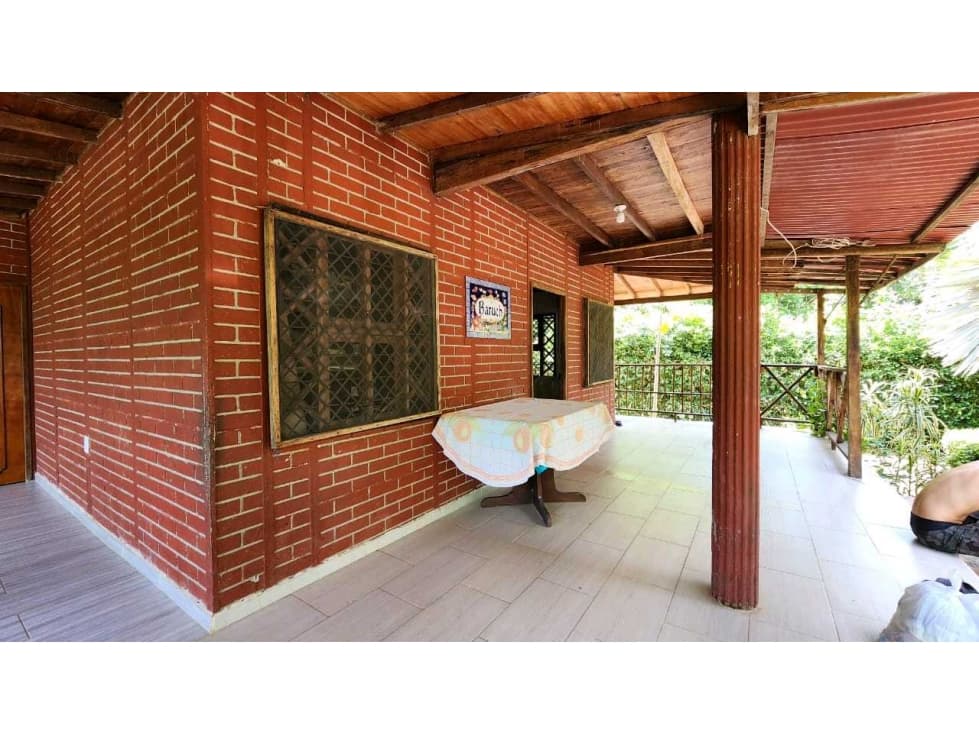 CABAÑA EN VENTA EN EL PORVENIR - 1