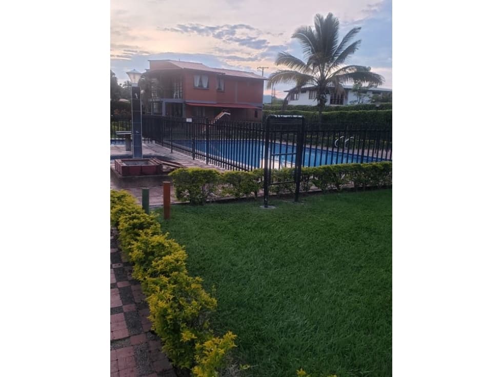 CABAÑA PARA LA VENTA SANTAGUEDA - 1