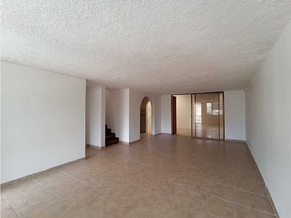 Casa 6 alcobas La Rambla Manizales - 1