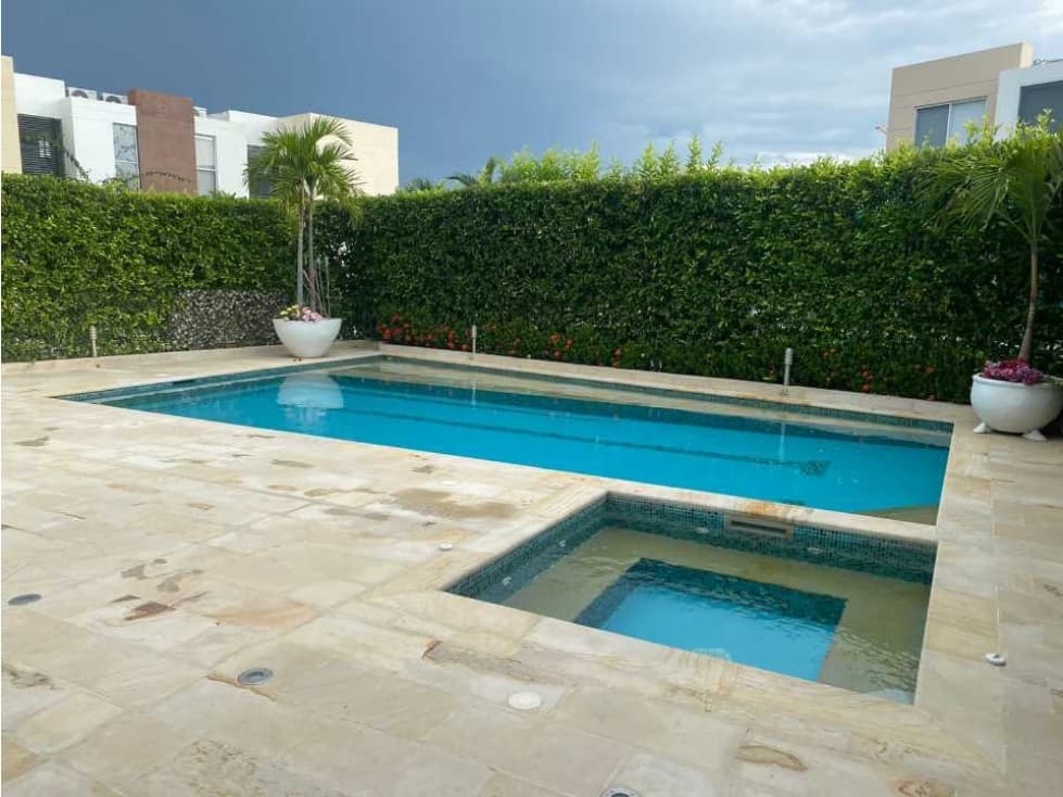 Casa Amoblada Con Piscina En Condominio En Ricaurte - 1