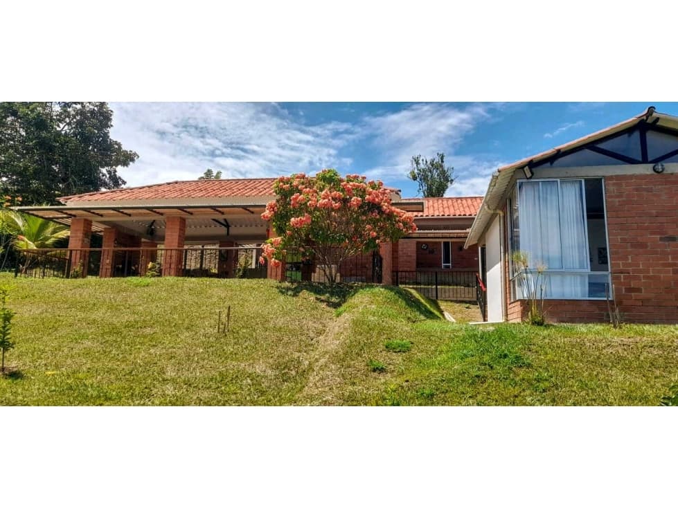 Casa Campestre Amoblada en Venta Vereda Palermo, Neira (Caldas) - 1