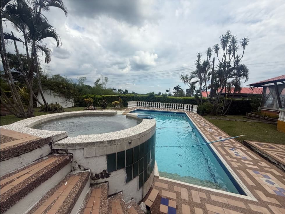 CASA CAMPESTRE CERCA A PEREIRA VENDO - 1