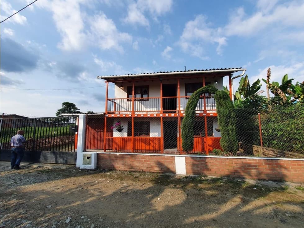 CASA CAMPESTRE CON CULTIVO EN QUIMBAYA - 1