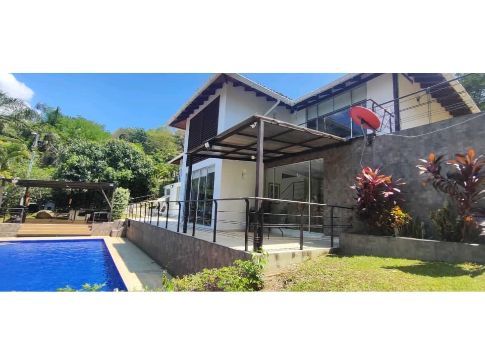 Casa campestre de 1997 M2 en Anapoima Cund, Col en condominio - 1