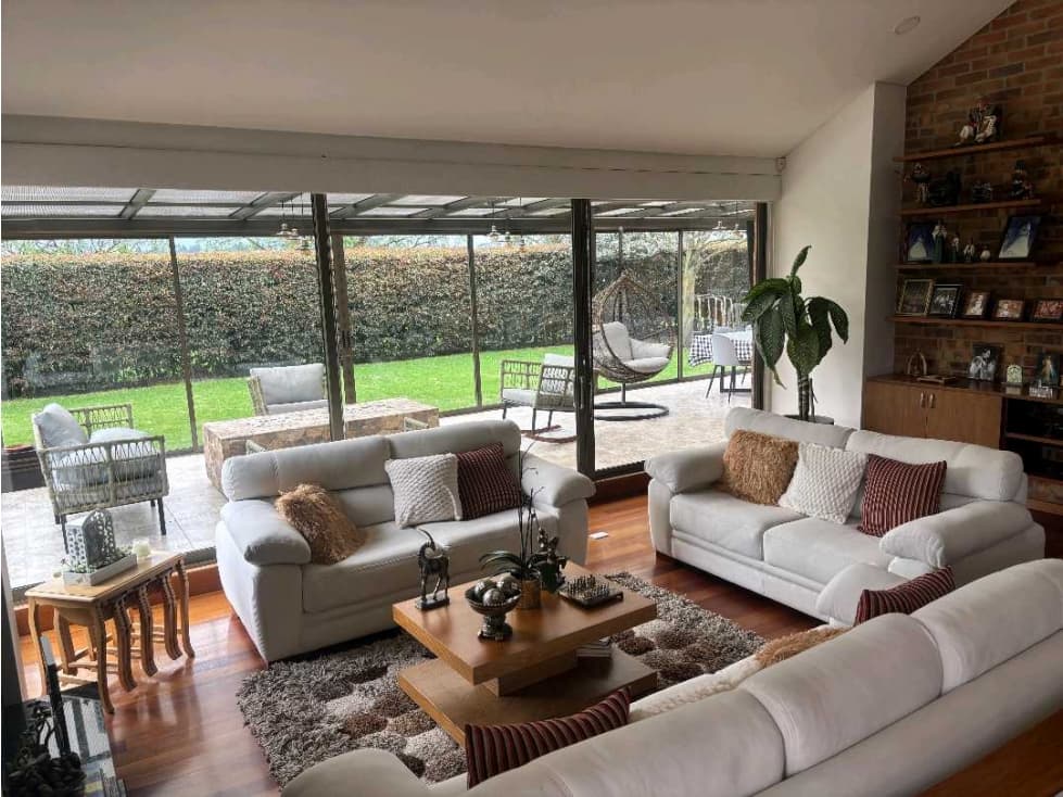 Casa Campestre en Arriendo Via Cota - 1