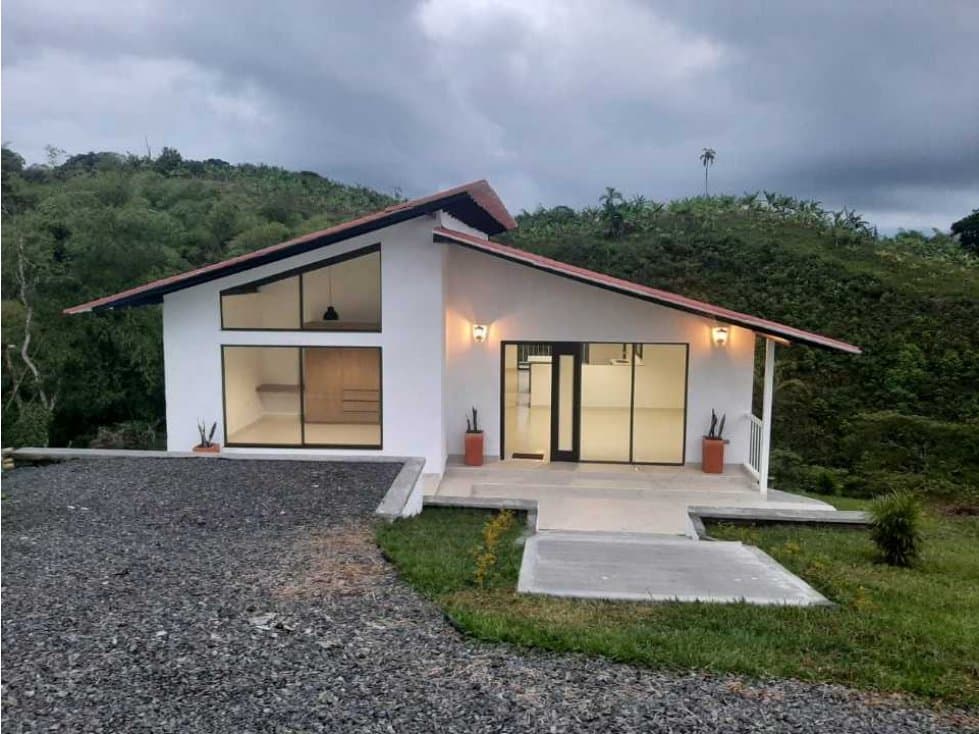 CASA CAMPESTRE EN FILANDIA - 1