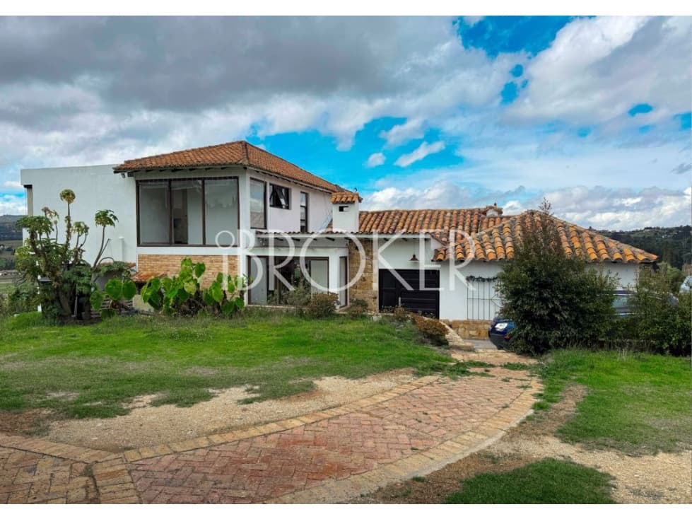 Casa Campestre en venta, en Tunja zona Oicatá - 1