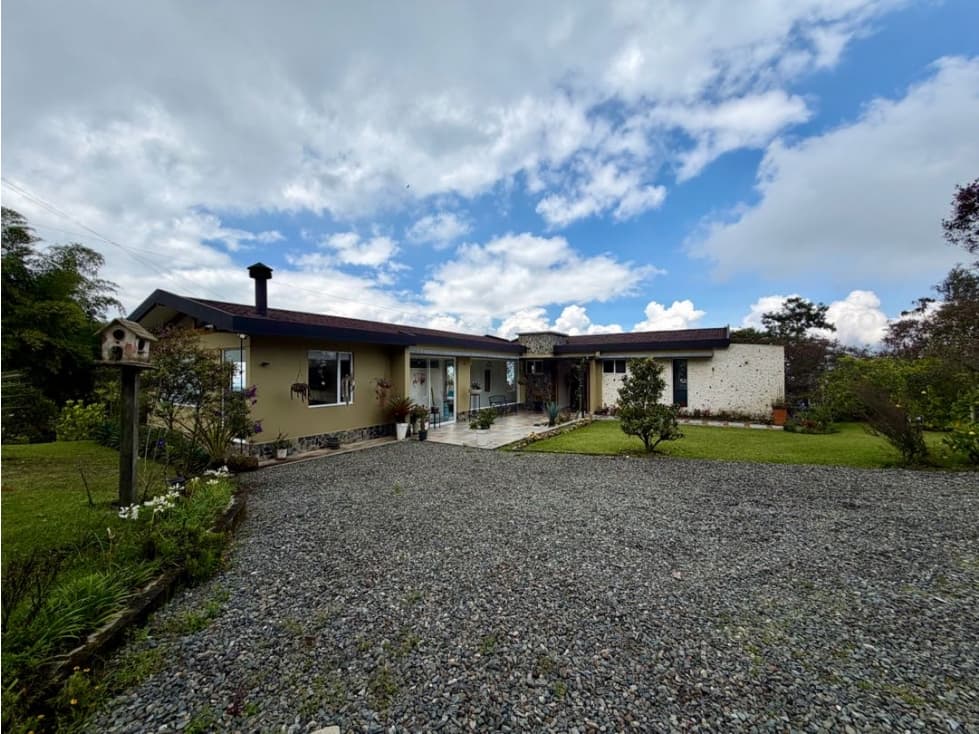 Casa campestre en venta Envigado La Catedral - 1