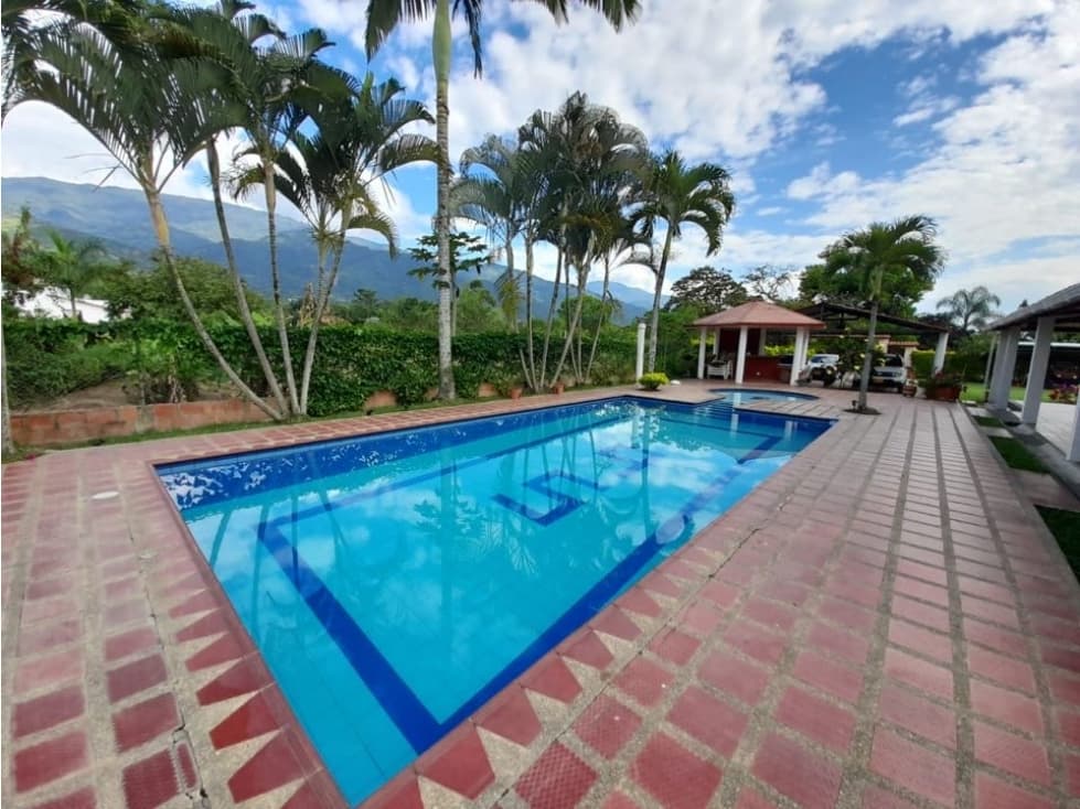 Casa campestre en venta La Buitrera Condominio La Acuarela Palmira - 1