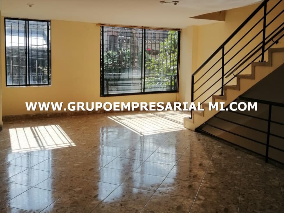 CASA COMERCIAL EN ARRIENDO - SECTOR PRADO CENTRO COD: 27071 - 1